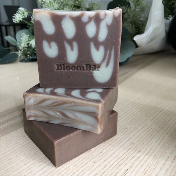 Cedarwood | All Natural Handcrafted Body Soap - Set of 2 - Picture 2 of 5